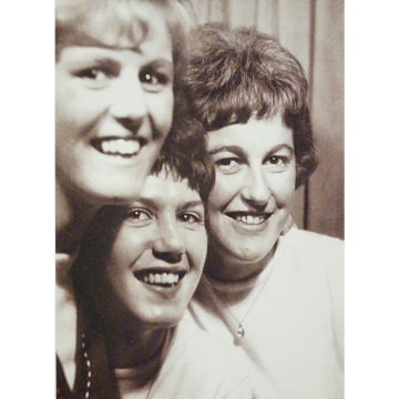 Notice Gallery for Eileen Jean GARDINER