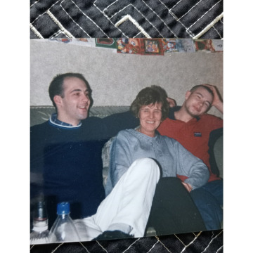 Notice Gallery for Russell Howard CASTLE