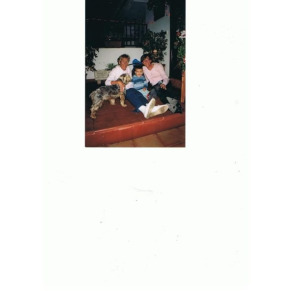 Notice Gallery for Dot Gray