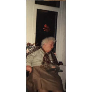 Notice Gallery for Dulcie LEWIS