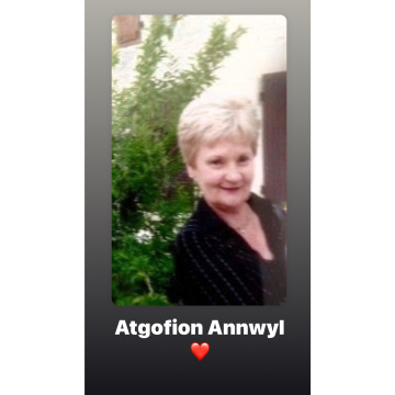 Notice Gallery for Mary Elizabeth ROBERTS