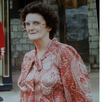 Photo of Ann JONES
