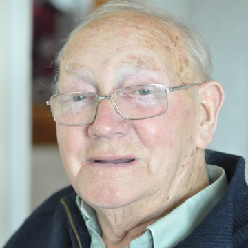 Photo of Dennis HOLYOAK