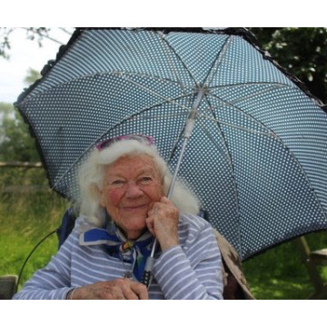 Photo of Betty BATCHELOR