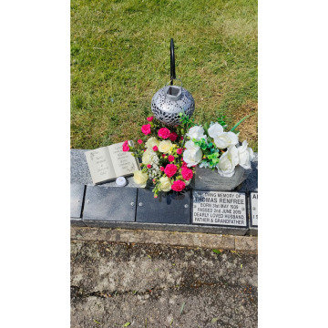 Notice Gallery for Thomas RENFREE