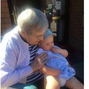 Notice Gallery for Evelyn Joyce BATES