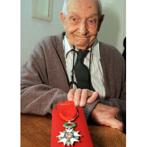 Photo of Sydney HENDERSON