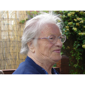 Photo of Nellie HALL