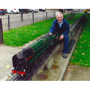 Photo of Roy George ROBINSON