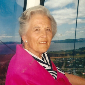 Photo of Stella Lois ROBERTS