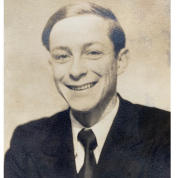 Notice Gallery for Cyril Robert WHITCOMBE