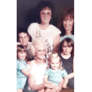 Notice Gallery for LINDA SANDERSON
