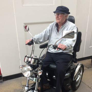 Photo of Peter HETHERINGTON