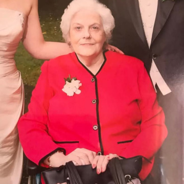 Notice Gallery for Mavis Pearl TYRRELL