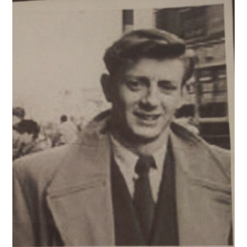 Photo of Gordon BLAND