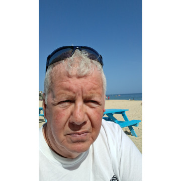 Tribute photo for Chris HOLMES