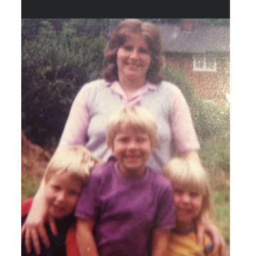 Notice Gallery for Jackie YOUNG