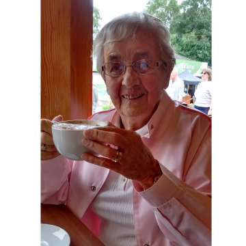 Photo of Joyce CHADWICK