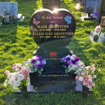 Notice Gallery for ELLEN HAF GRIFFITHS