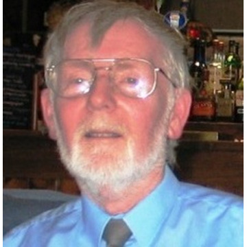 Photo of Peter HALLIDAY