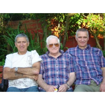 Notice Gallery for Raymond WOOD