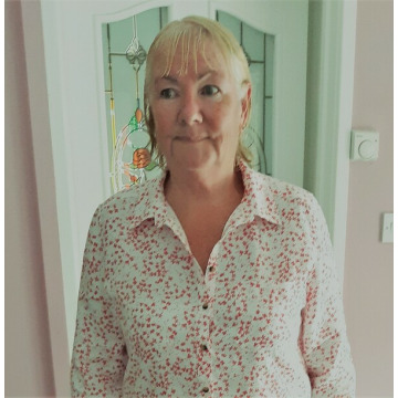 Photo of YVONNE CARNEY