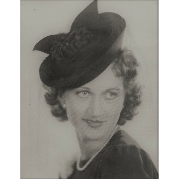 Photo of Bronwen FORD