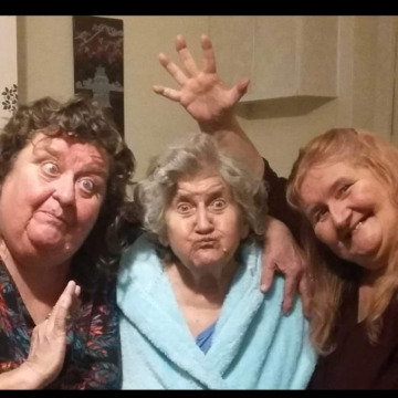 Notice Gallery for VIVIEN MUTER-COWELL