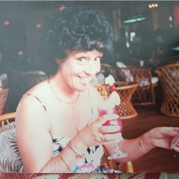 Notice Gallery for Gloria MULVEY