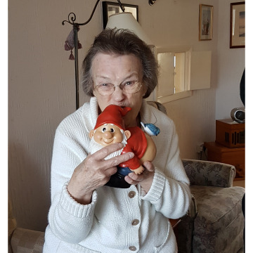 Photo of Joy HENWOOD