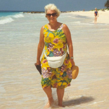 Photo of Julie TURTON