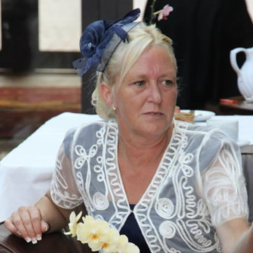 Photo of Tracey MUNDAY