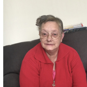 Photo of Julie KING