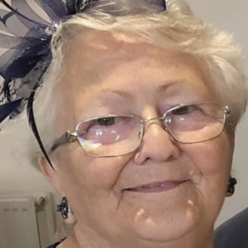 Photo of June CHAMBERLAIN