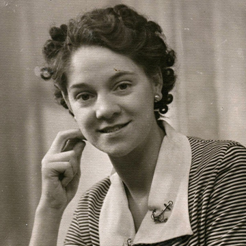 Photo of Joan DOUGHTY
