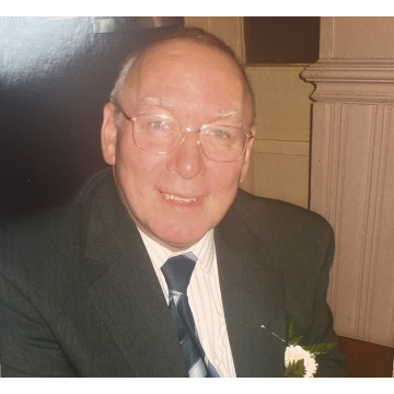 Photo of Russell OWEN