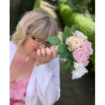 Photo of Claire HOWARD