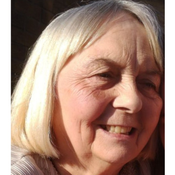 Notice Gallery for Lynda HOOD