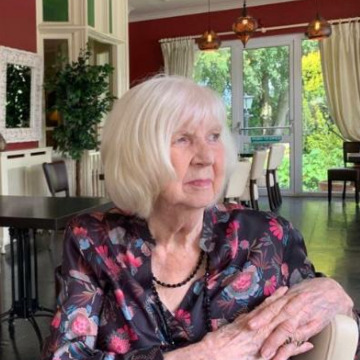 Photo of Joan HAWTHORNE