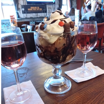 Notice Gallery for Maureen BARKER