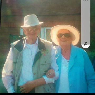 Notice Gallery for Ruth Winifred LOWE