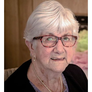 Photo of Pamela Mary HUTCHINGS