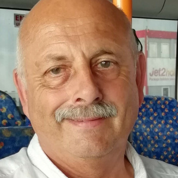 Photo of Steve HUGGETT