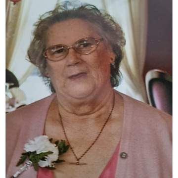 Photo of Janet HUGHES