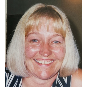 Photo of Lynne Elizabeth MACLEAN