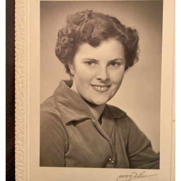 Notice Gallery for Gertrude Florence PORTEUS