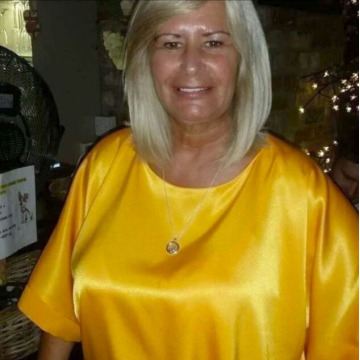 Photo of Debra MAROULI