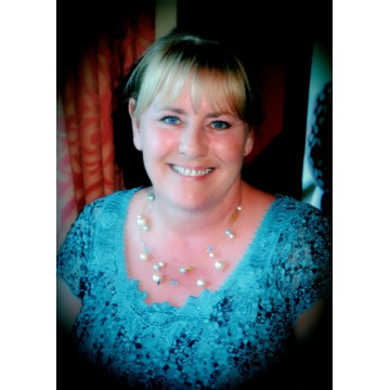 Photo of Estelle COSGROVE