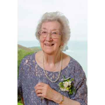 Notice Gallery for Julia Mary HILL