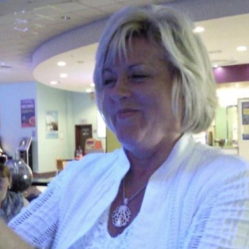 Photo of Elizabeth RUSSELL